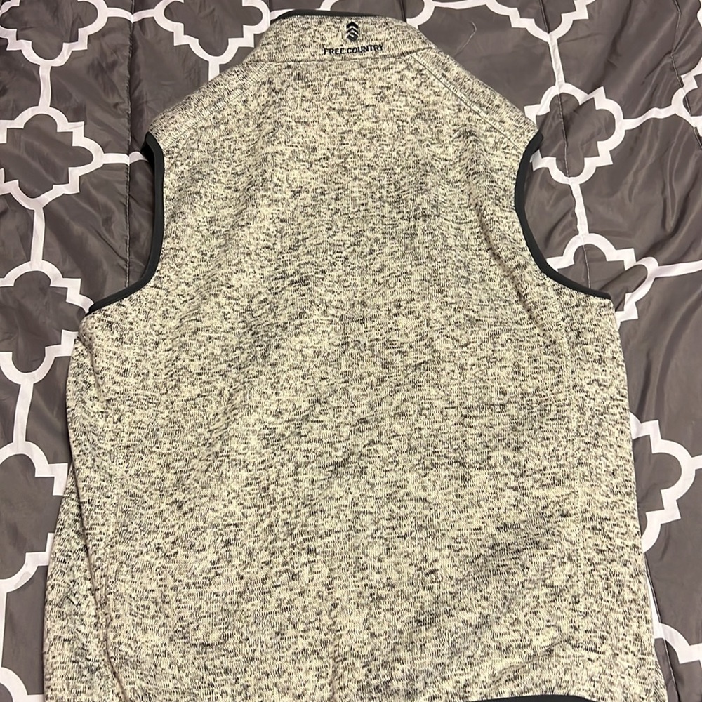Gray Free Country Vest - Picture 4 of 5